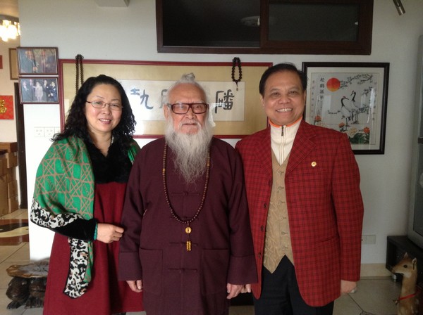 �й���ѧԺ�쵼�߶��Ͽɺ뼪��̩Ʒ��