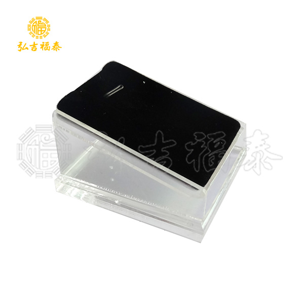 �л���׹�м�