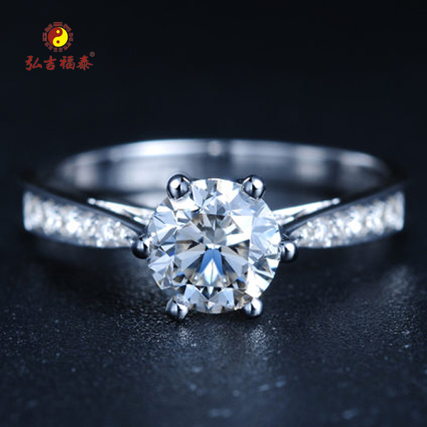 ������צ���