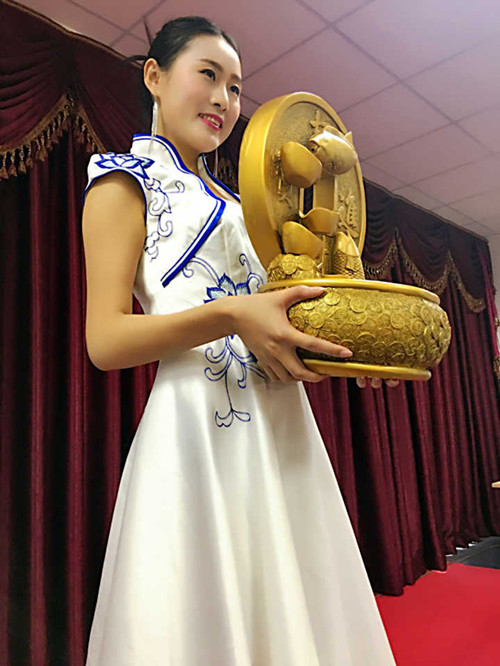 ����ף�ء�Ӯ���նˡ���ѵ�����²�Ʒ������ȡ��Բ���ɹ�