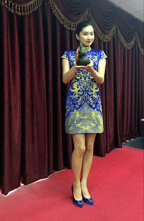 ����ף�ء�Ӯ���նˡ���ѵ�����²�Ʒ������ȡ��Բ���ɹ�