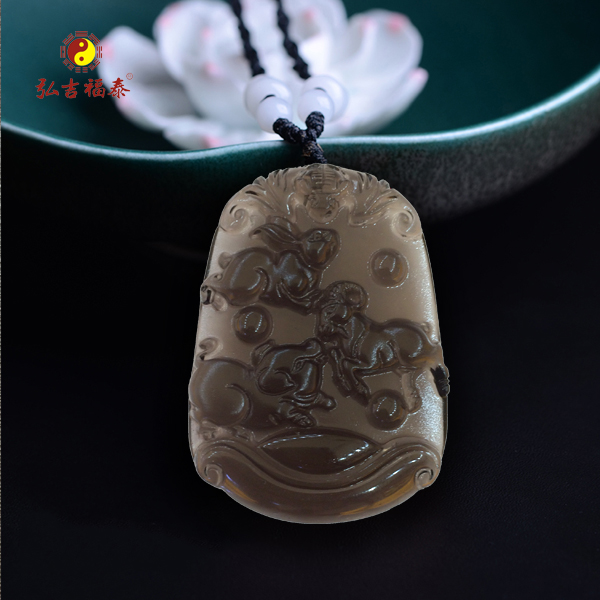 ���ֺ���ʯ���������ϵ��ƣ�С��