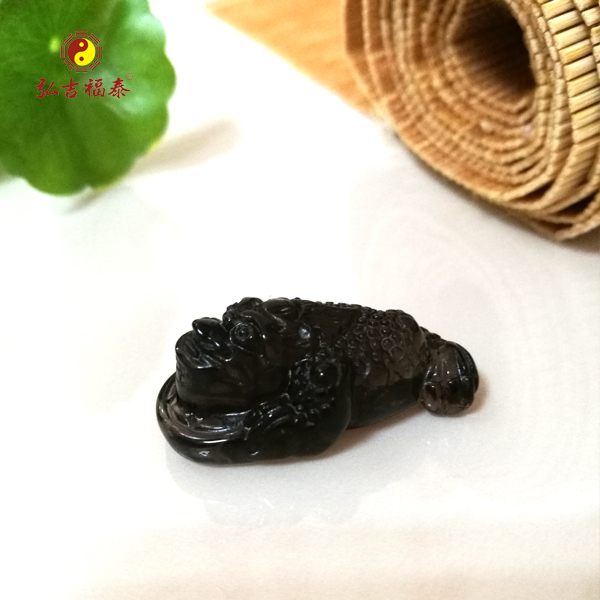 ���ֺ���ʯС����׹