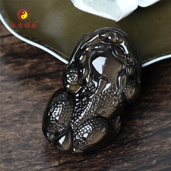 ���ֺ���ʯ���������׹