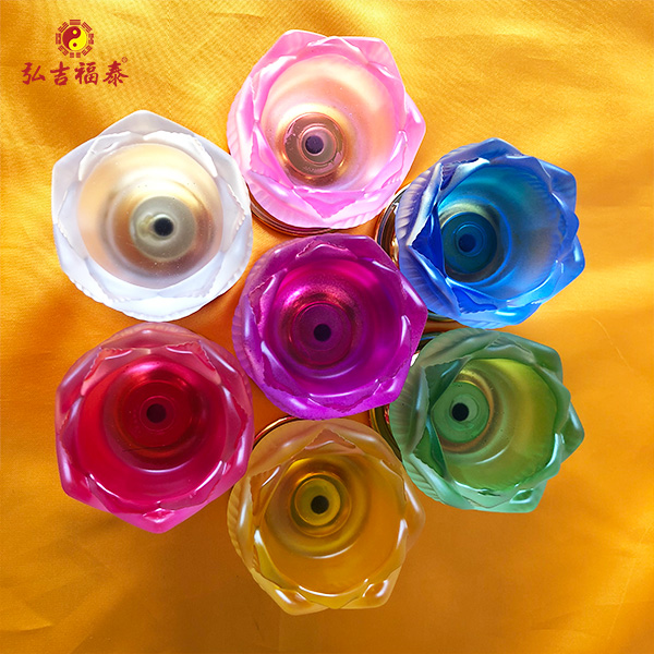 �Ͻ���ɫ����