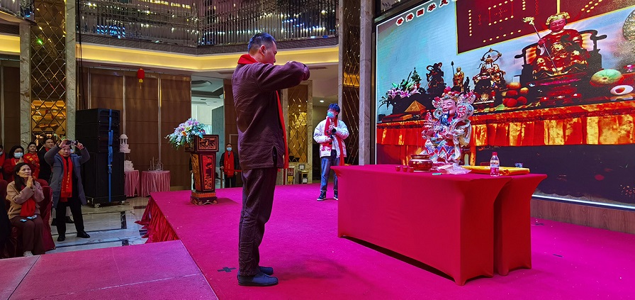 �뼪��̩���ųɹ��ٰ������ж���ᣨ����Ƶ��