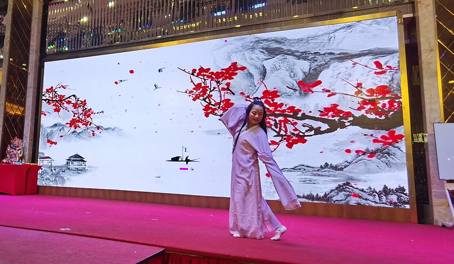 �뼪��̩���ųɹ��ٰ������ж���ᣨ����Ƶ��